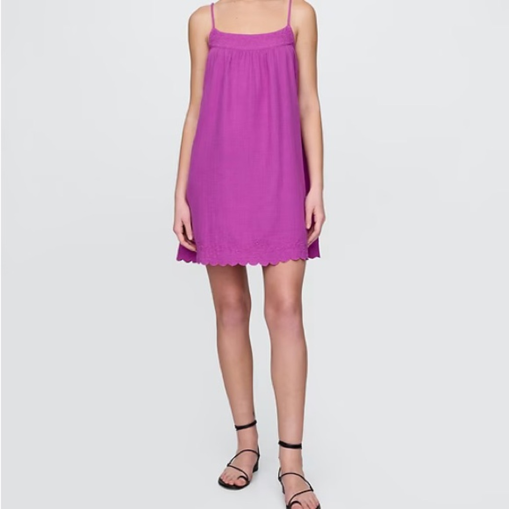 NWT 	GAP Cotton Gauze Embroidered Swing Dress - M